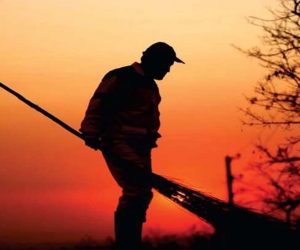 پاک‌بان امانت‌داری که با ۶۶ میلیون چک وسوسه نشد + عکس